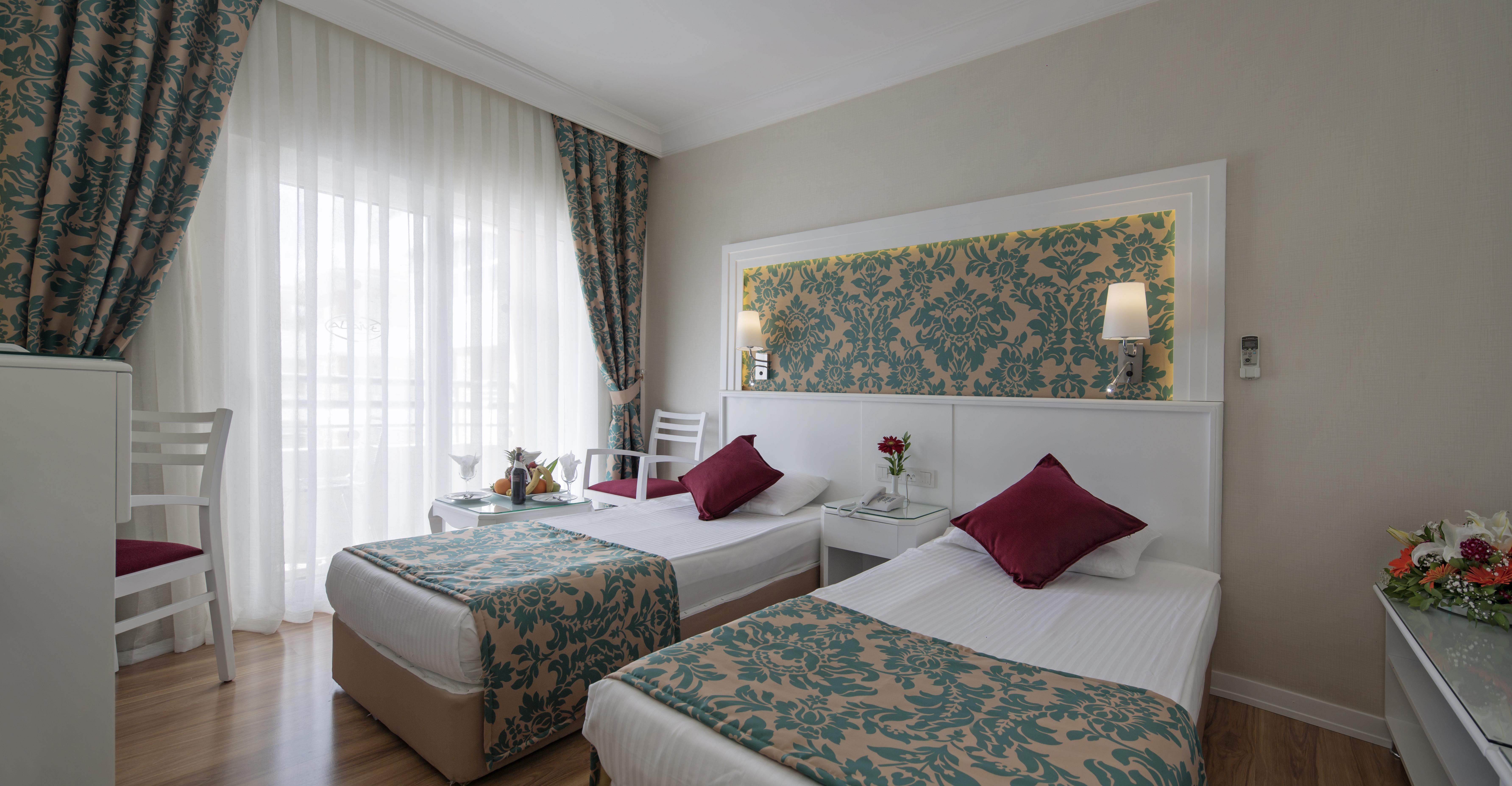 Alaiye Kleopatra Hotel Аланя Екстериор снимка