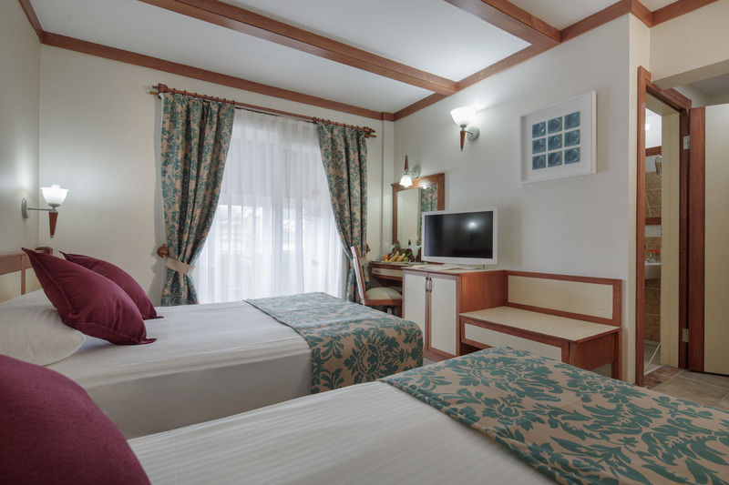 Alaiye Kleopatra Hotel Аланя Екстериор снимка