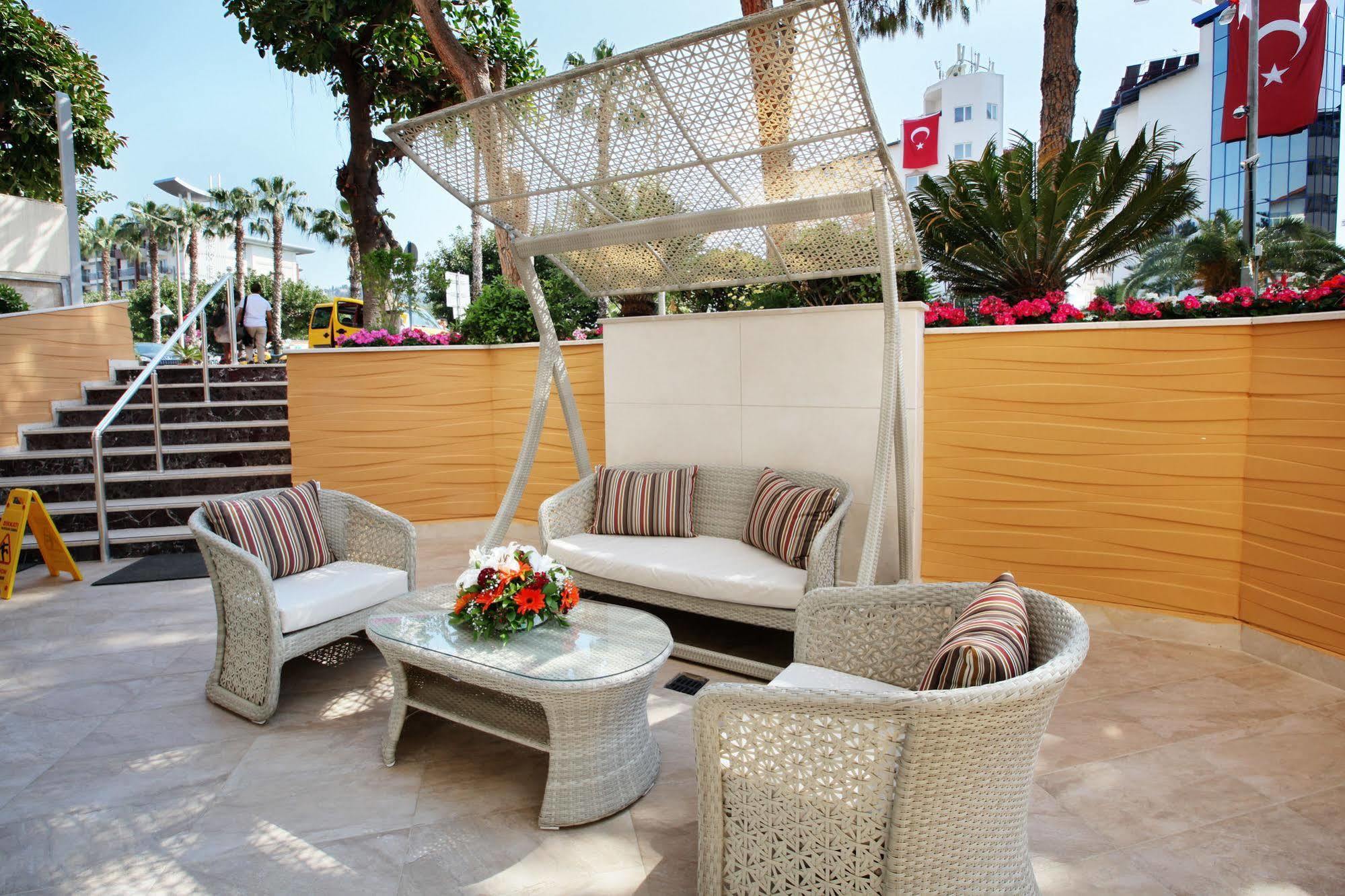 Alaiye Kleopatra Hotel Аланя Екстериор снимка